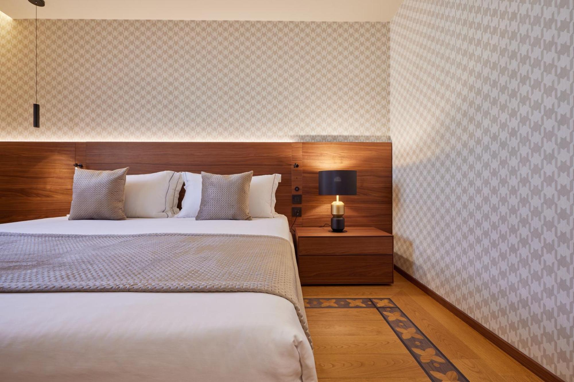 Valis Luxury Hotel Vlorë Zimmer foto