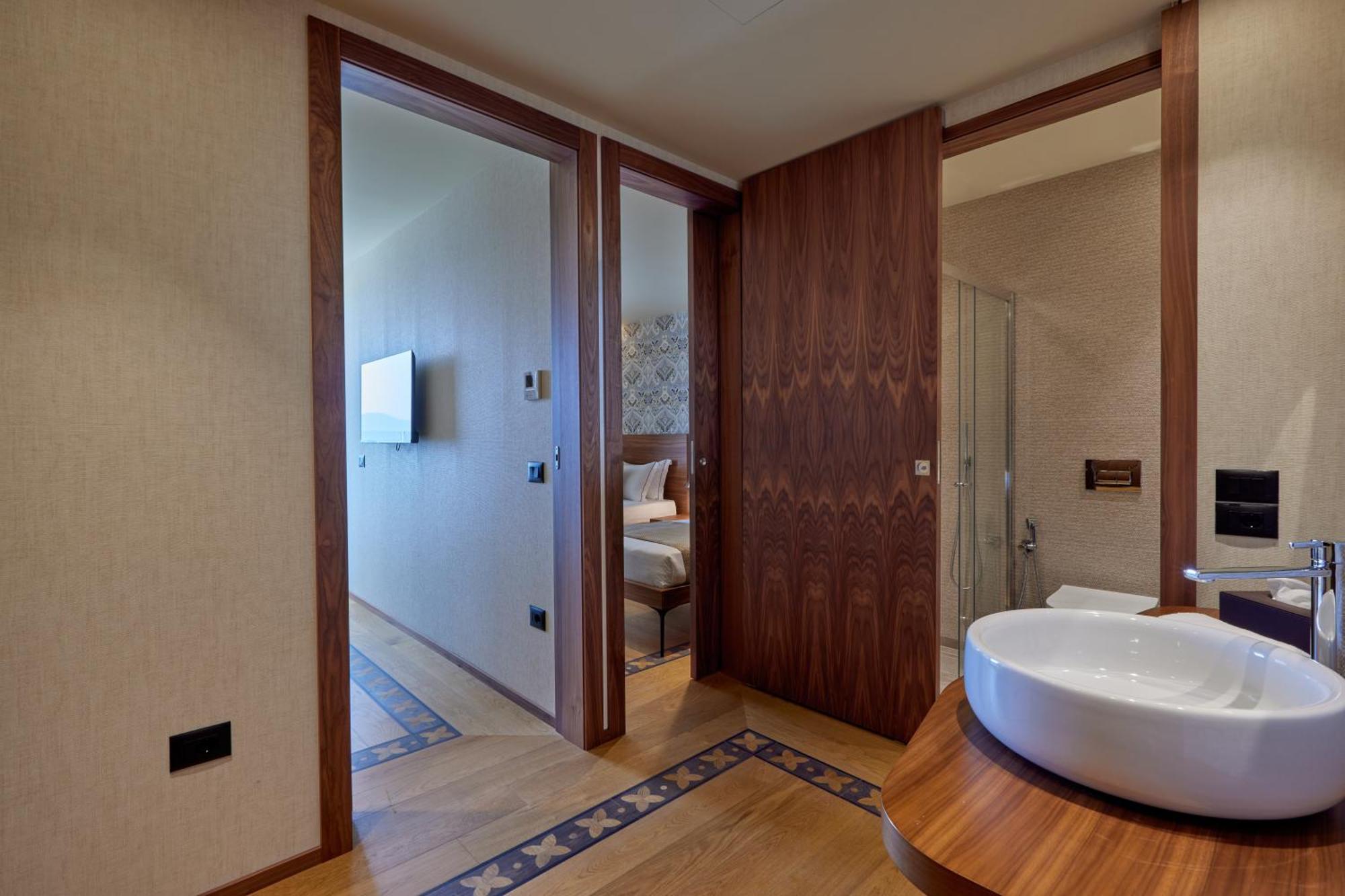 Valis Luxury Hotel Vlorë Exterior foto