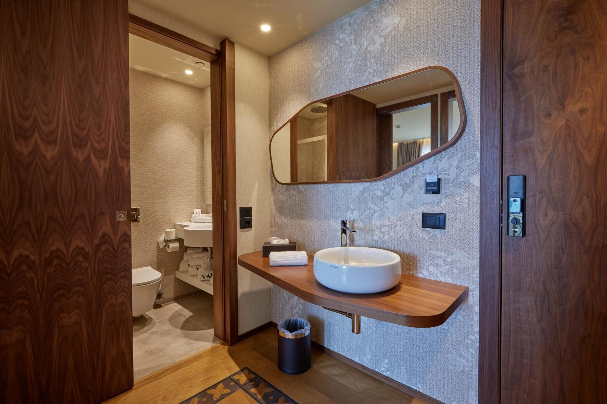 Valis Luxury Hotel Vlorë Exterior foto