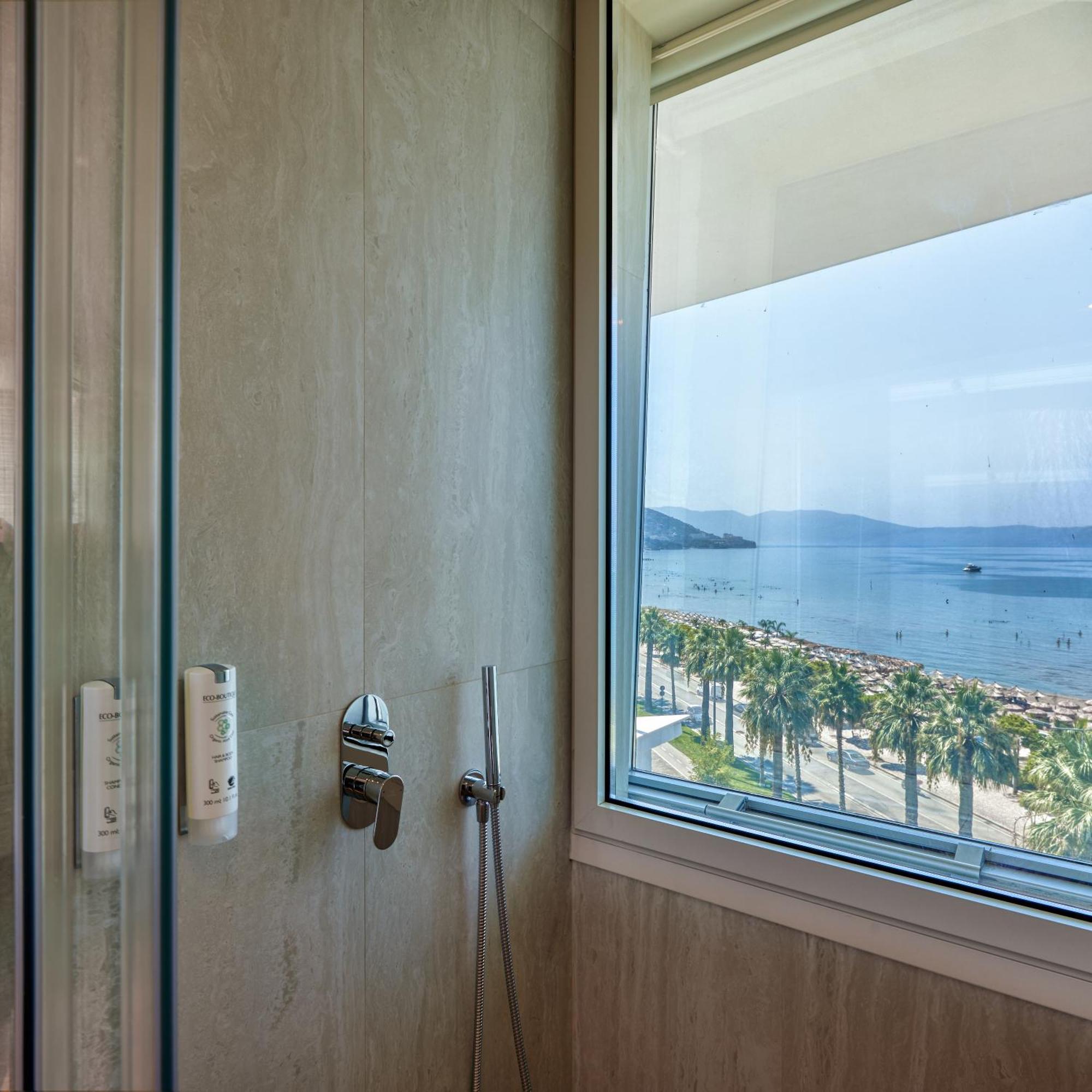 Valis Luxury Hotel Vlorë Zimmer foto